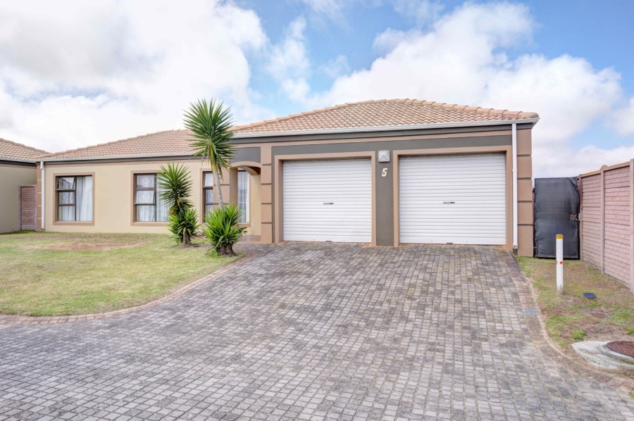 3 Bedroom Property for Sale in Parsonsvlei Eastern Cape
